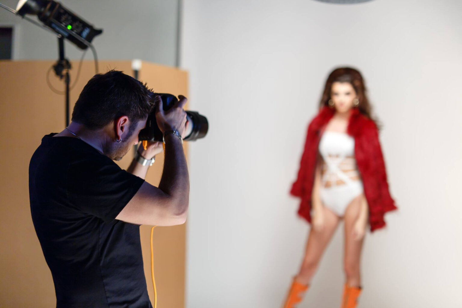 Rich Cirminello photographing a portrait session in the studio
